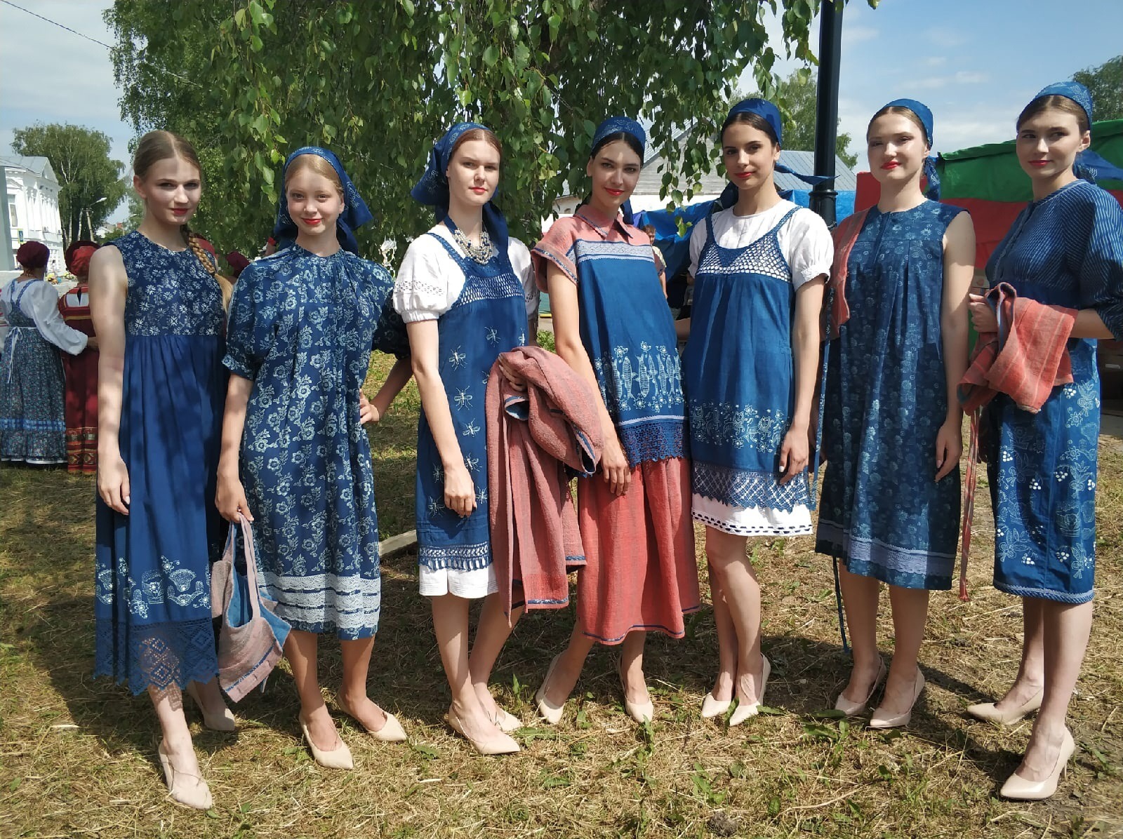 Коллекция «Синие ночи Кенозерья» открыла Гала-концерт на Всероссийском фестивале «Русский костюм на рубеже эпох» - фото 1