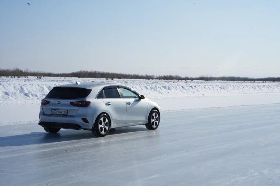 В Якутии на автополигоне СВФУ проходят испытания зимних шин компании «Кордиант» - фото 1
