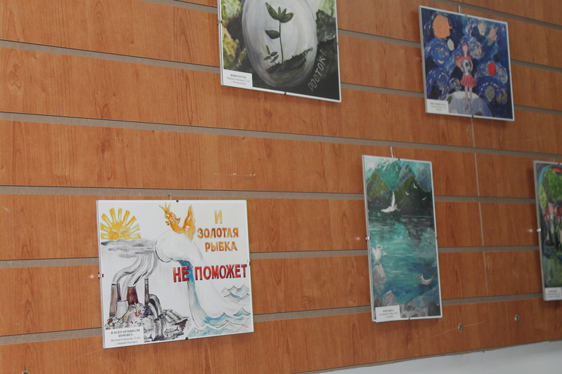 В сельской библиотеке Подмосковья открылась выставка детских работ  - фото 5
