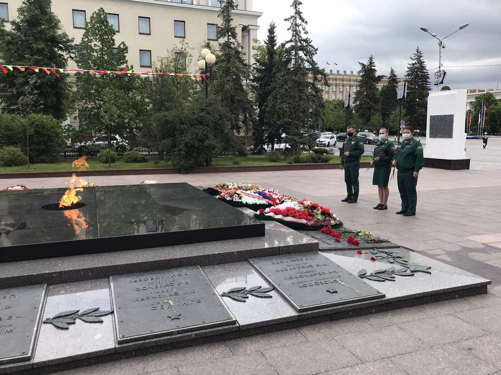 Сотрудники лесного хозяйства Белгородчины почтили память павших в годы Великой Отечественной войны - фото 1