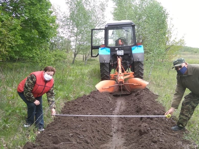 Лесопожарная служба Костромской области пополнилась двумя тракторами на гусеничном ходу - фото 1